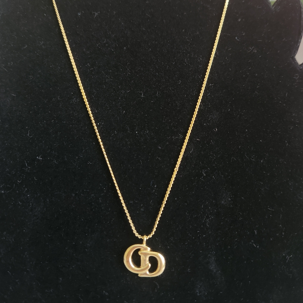 Christian Dior CD Logo Gold Tone Necklace ooo - Picture 2 of 4